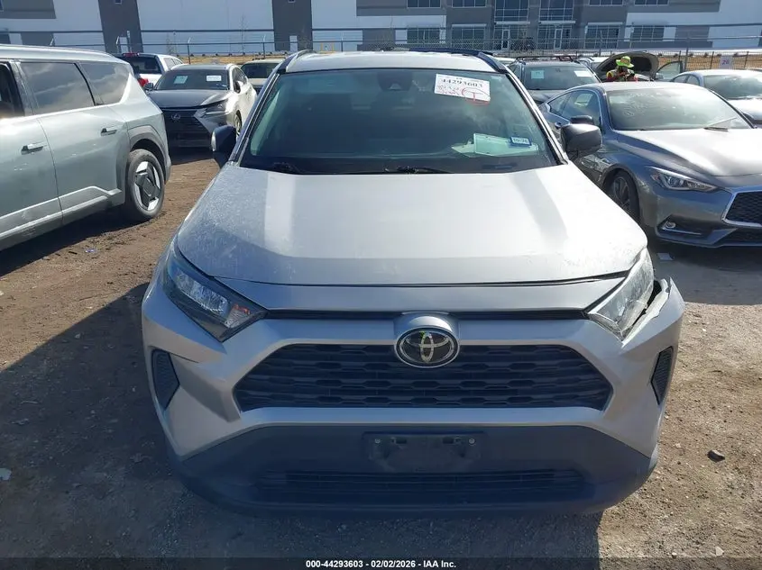2020 TOYOTA RAV4 LE