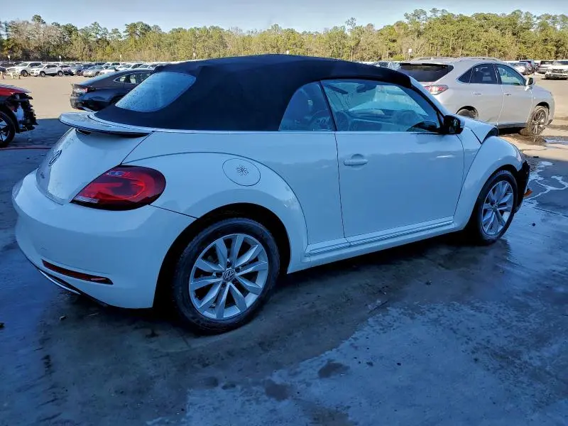 2017 VOLKSWAGEN BEETLE S/SE  