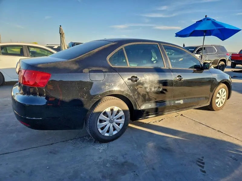 2011 VOLKSWAGEN JETTA BASE  