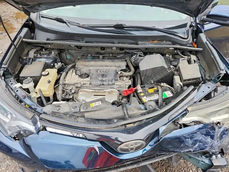 2018 TOYOTA RAV4 XLE  