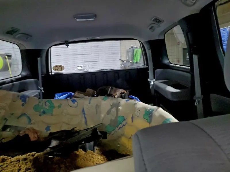 2011 TOYOTA SEQUOIA SR5  