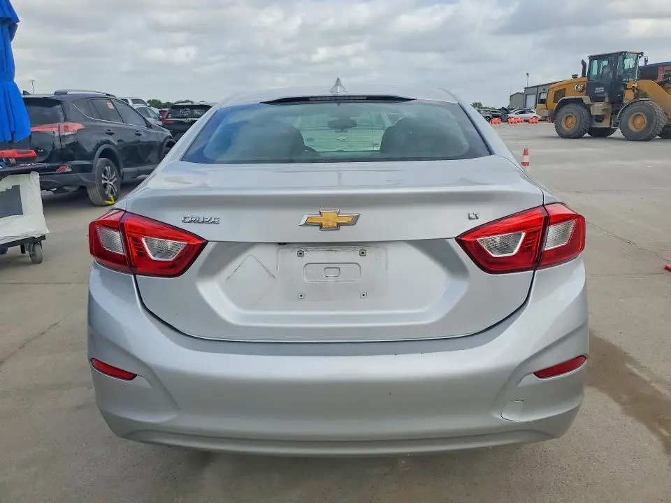 2018 CHEVROLET CRUZE LT  
