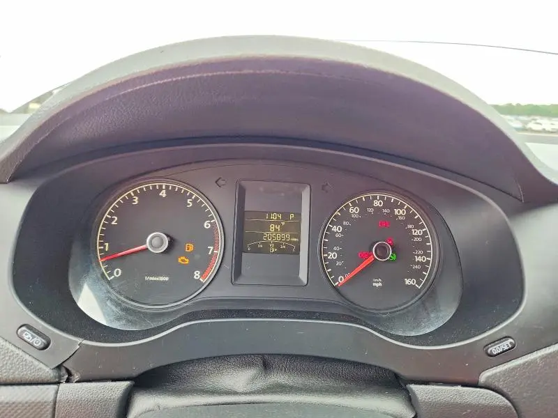 2011 VOLKSWAGEN JETTA SE  