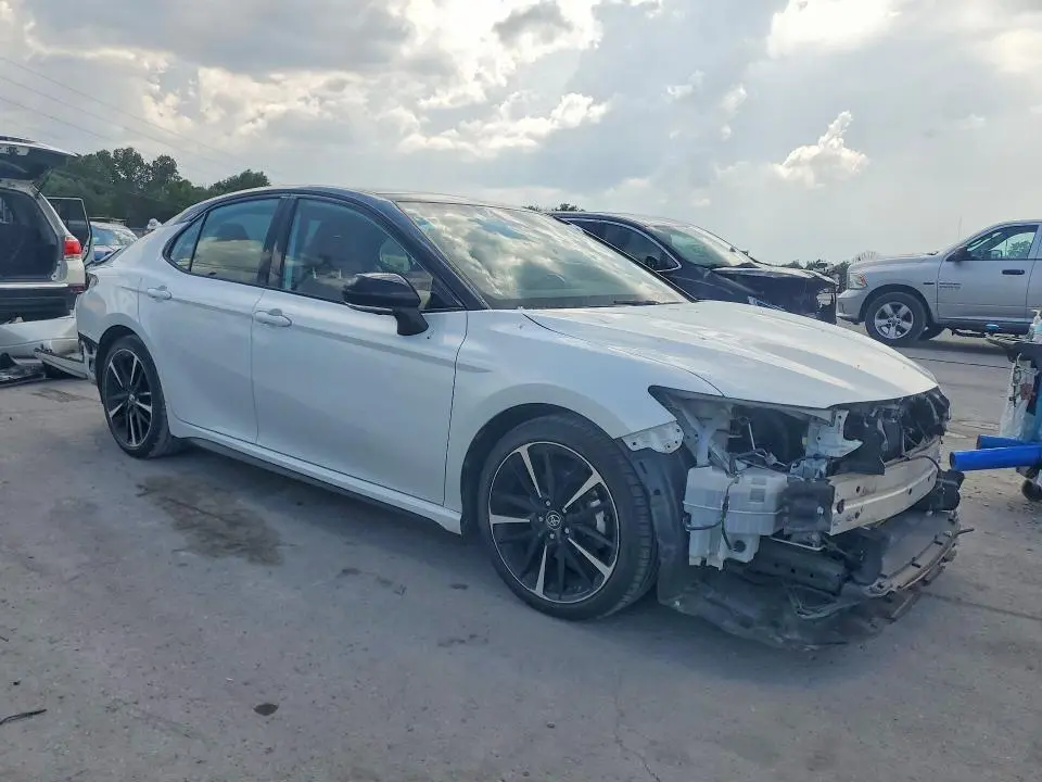 2019 TOYOTA CAMRY XSE  
