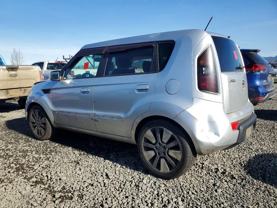 2010 KIA SOUL +  