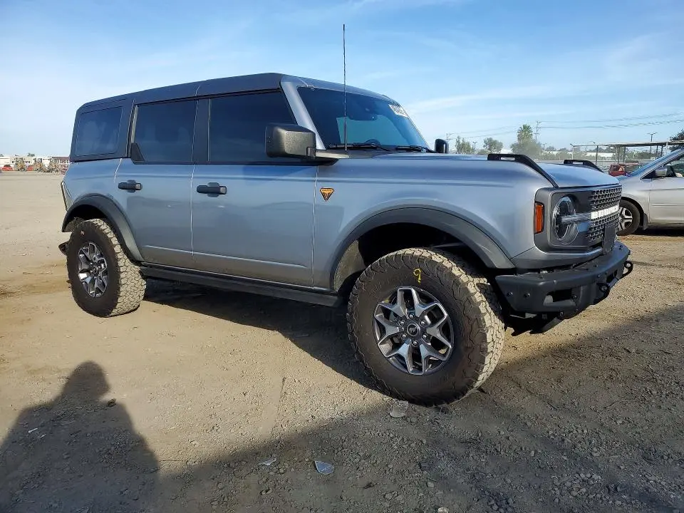 2024 FORD BRONCO BADLANDS  