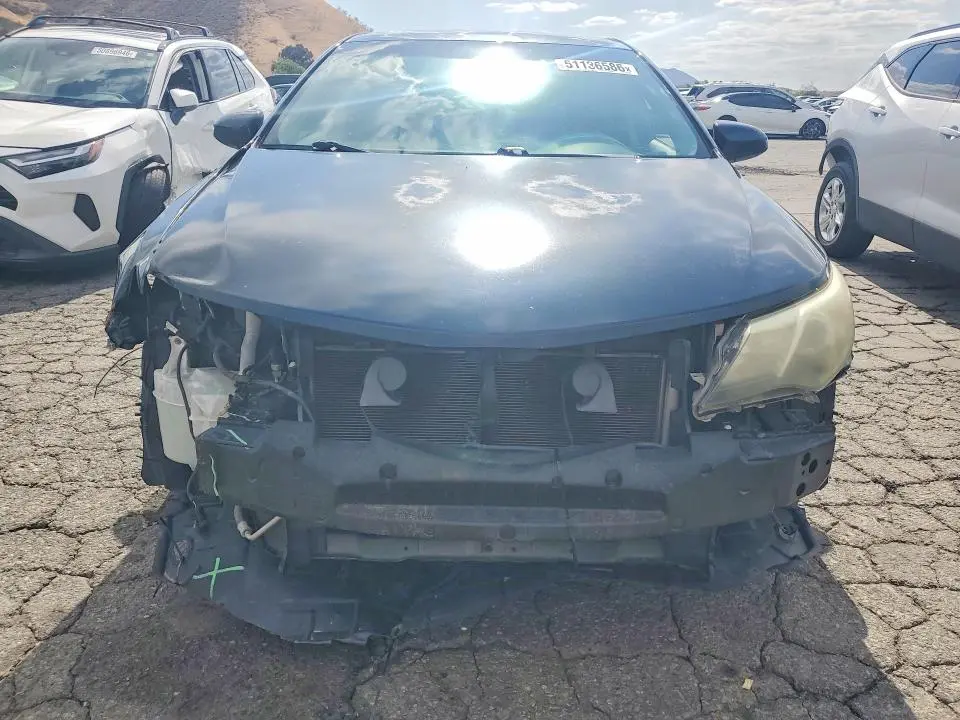 2014 TOYOTA CAMRY SE  