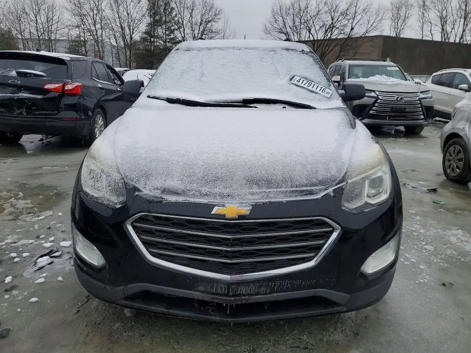 2017 CHEVROLET EQUINOX LT  