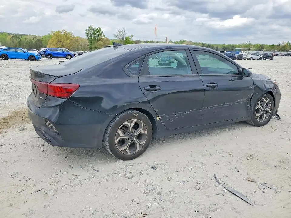 2021 KIA FORTE LXS  
