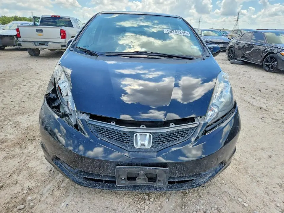 2010 HONDA FIT   