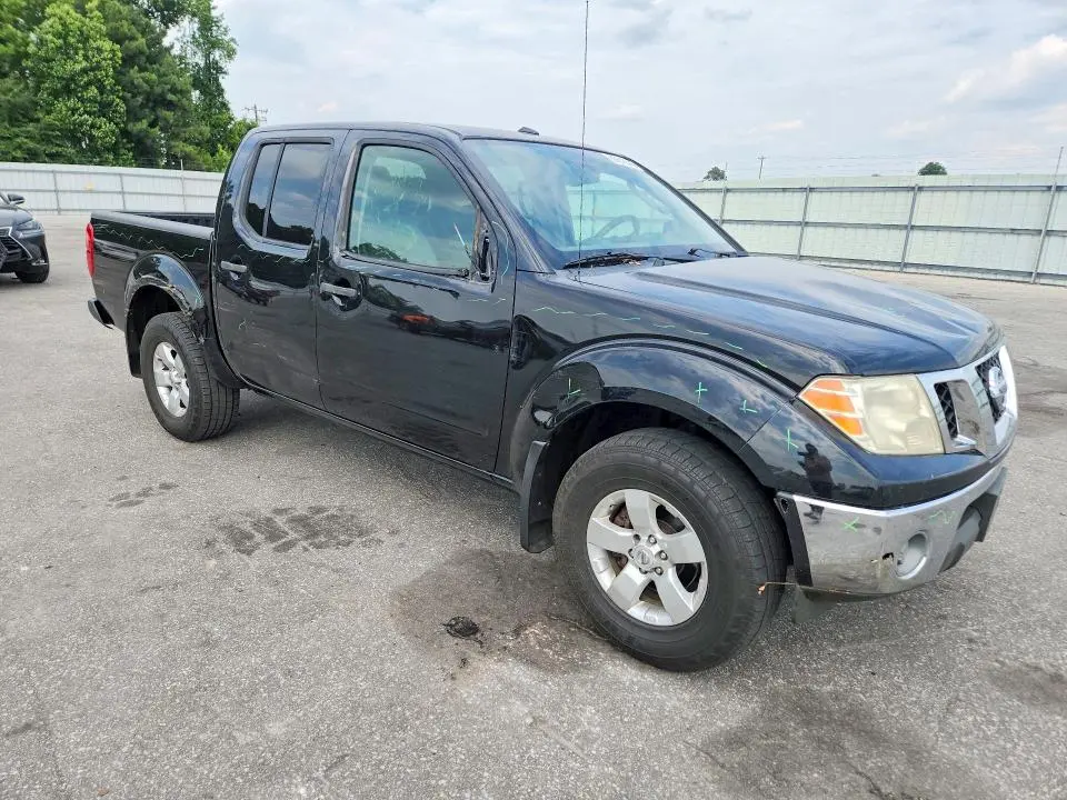 2011 NISSAN FRONTIER S  