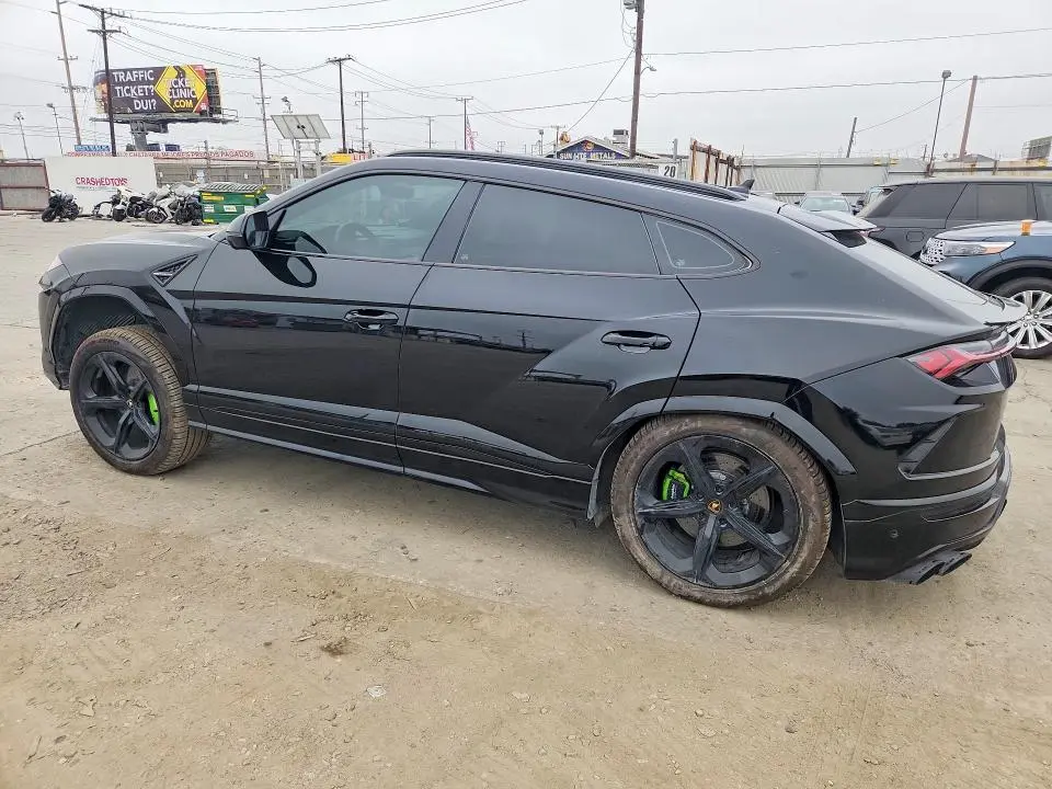2019 LAMBORGHINI URUS   