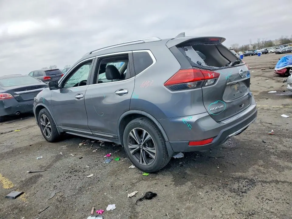 2018 NISSAN ROGUE SL  