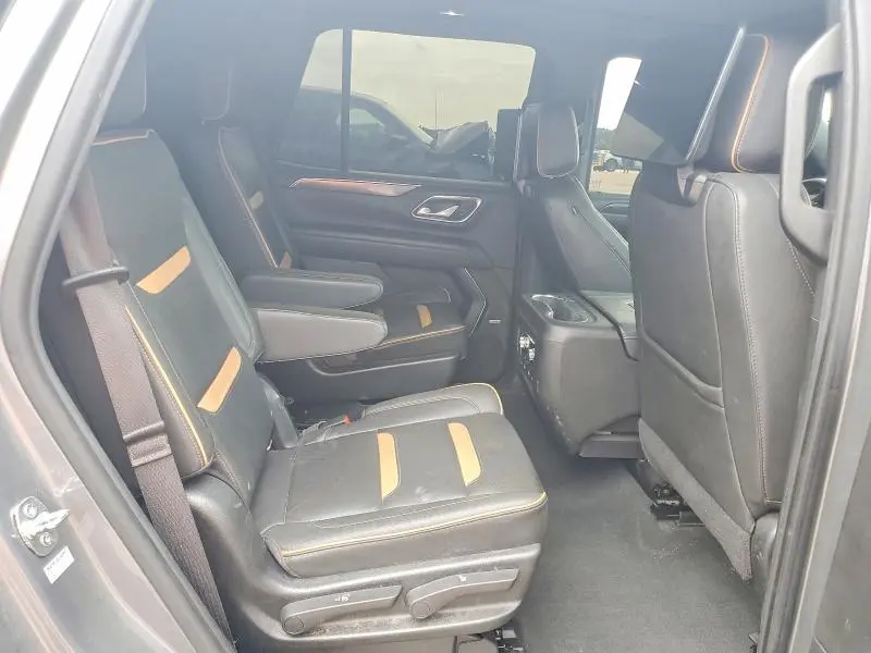 2021 GMC YUKON AT4  
