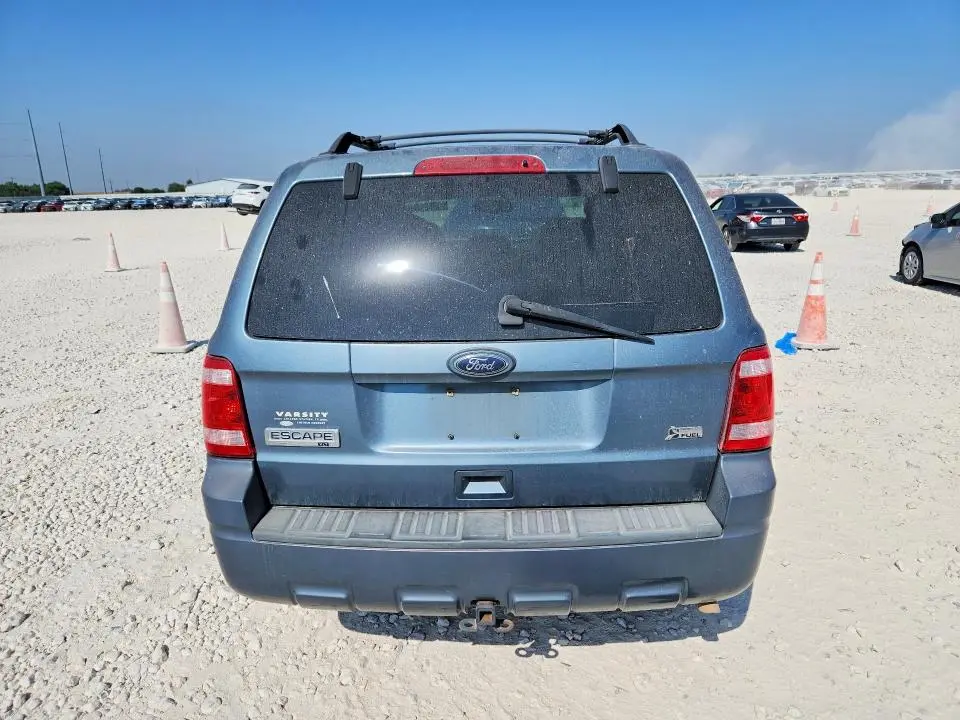 2011 FORD ESCAPE XLT  