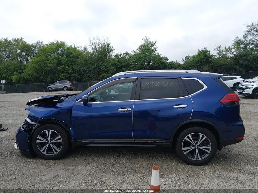 2017 NISSAN ROGUE SL