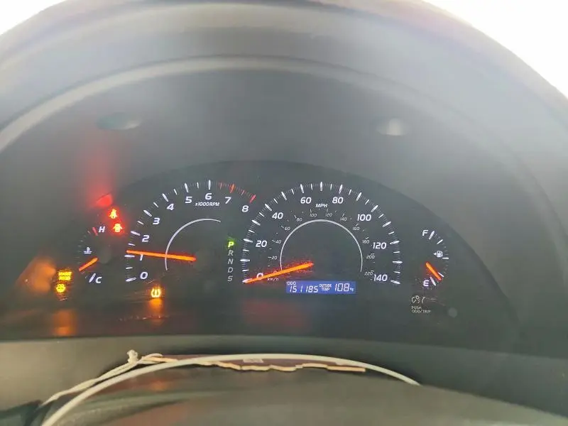 2011 TOYOTA CAMRY LE  