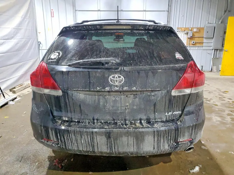 2013 TOYOTA VENZA LE  