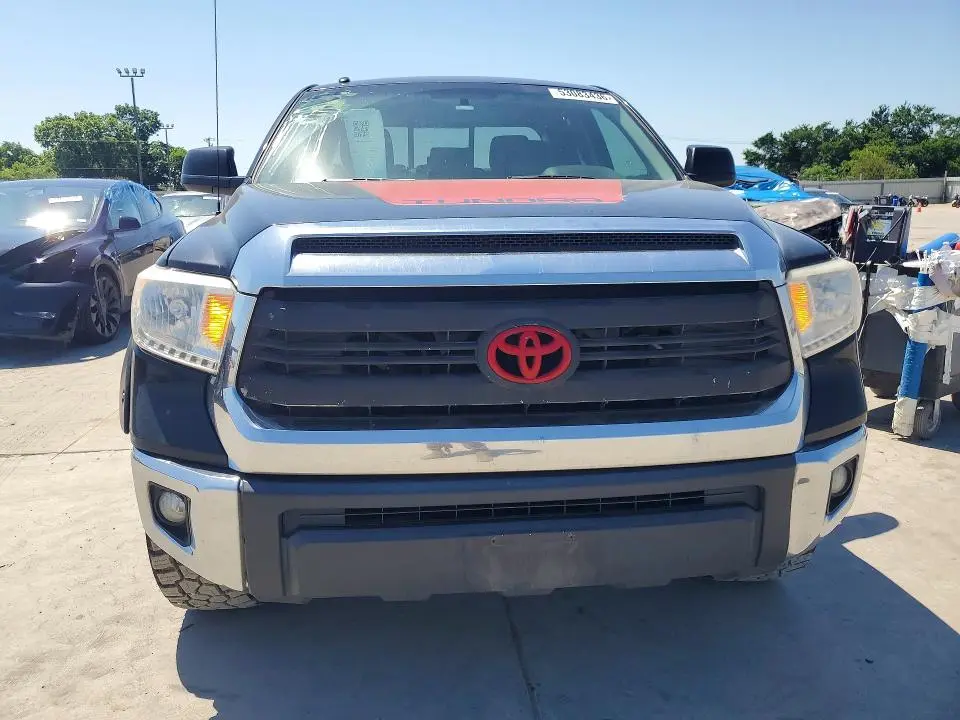 2016 TOYOTA TUNDRA SR5  
