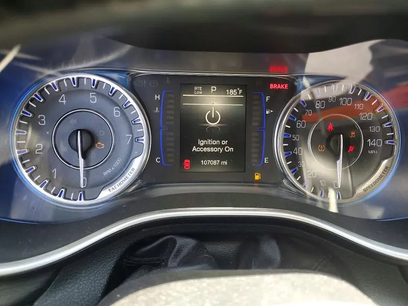 2016 CHRYSLER 200 LIMITED  