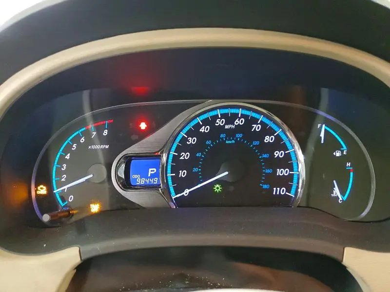 2012 TOYOTA SIENNA LIMITED PREMIUM 7-PASSENGER  