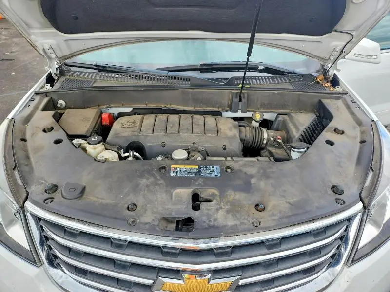 2016 CHEVROLET TRAVERSE LT  