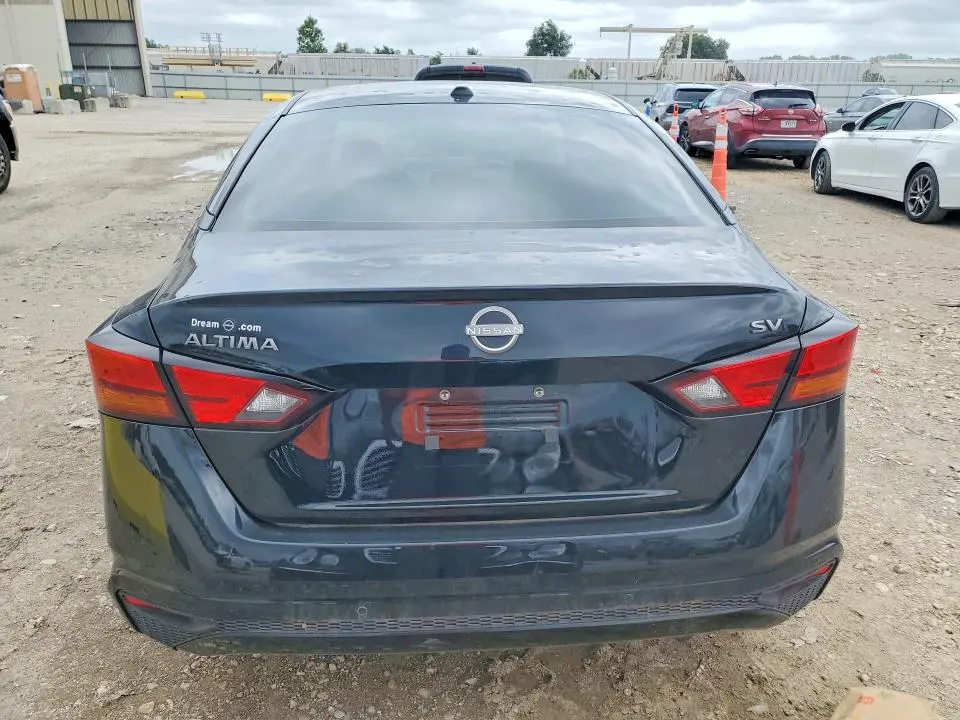 2024 NISSAN ALTIMA SV  