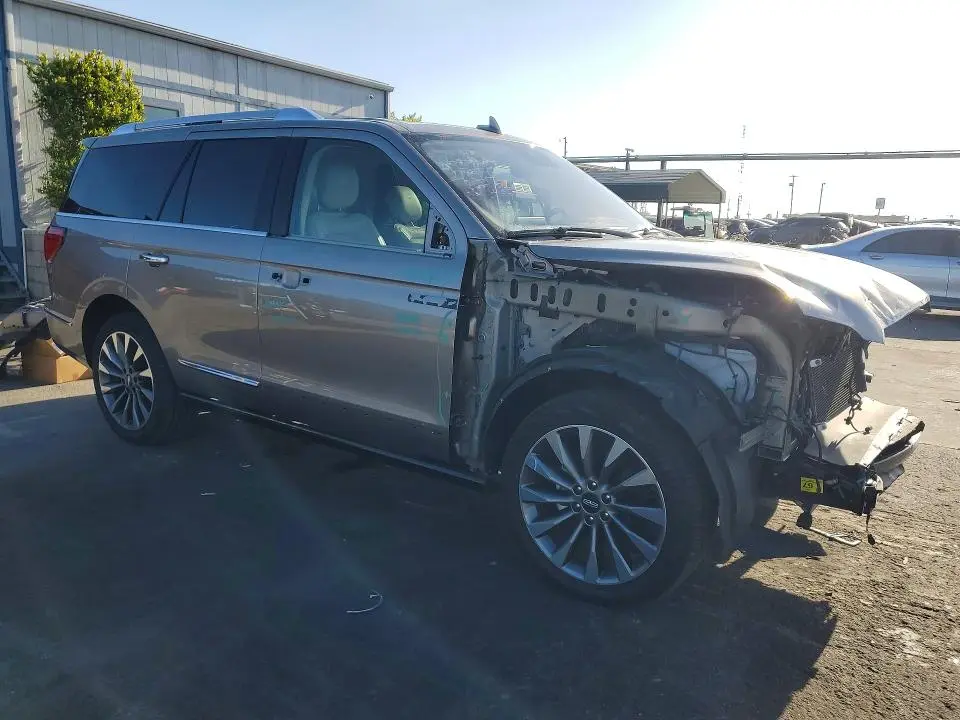 2019 LINCOLN NAVIGATOR SELECT  