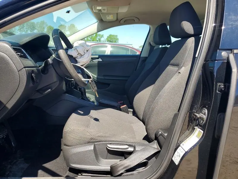 2013 VOLKSWAGEN JETTA BASE  
