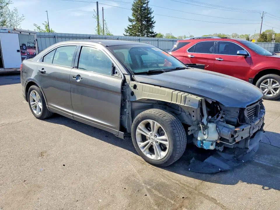 2016 FORD TAURUS SE  