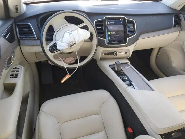 2023 VOLVO XC90 PLUS  