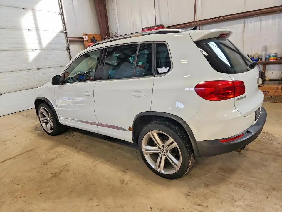 2014 VOLKSWAGEN TIGUAN S  