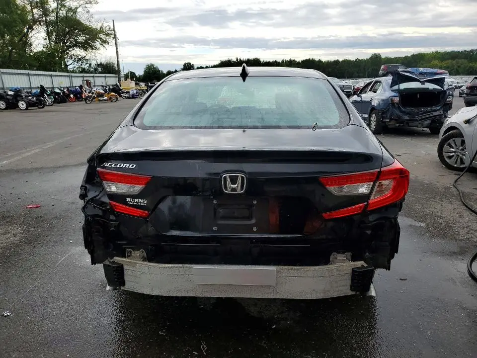 2018 HONDA ACCORD LX  