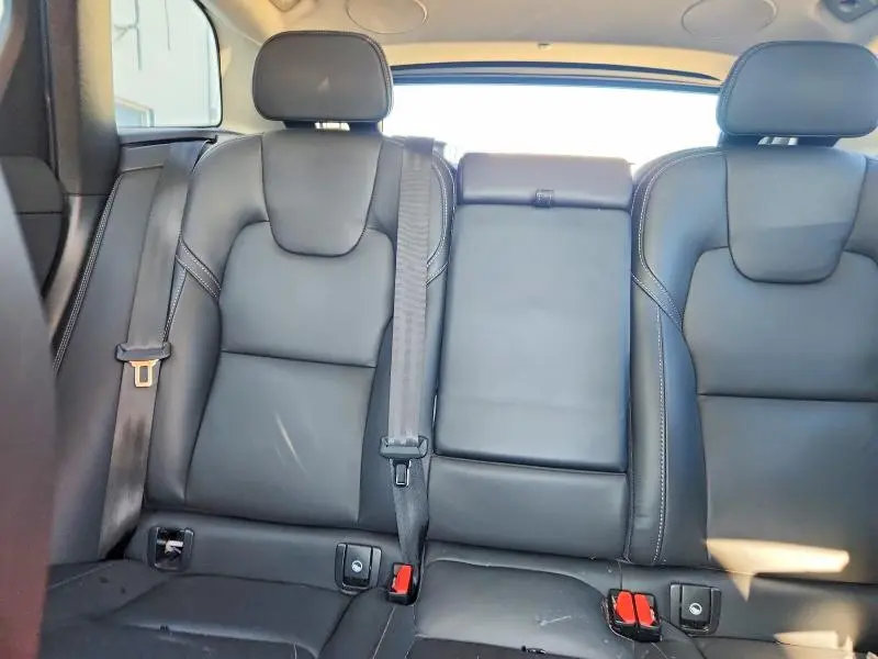 2022 VOLVO XC60 B5 INSCRIPTION  
