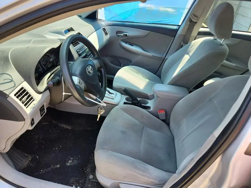 2012 TOYOTA COROLLA LE  