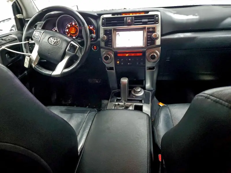 2011 TOYOTA 4RUNNER SR5  