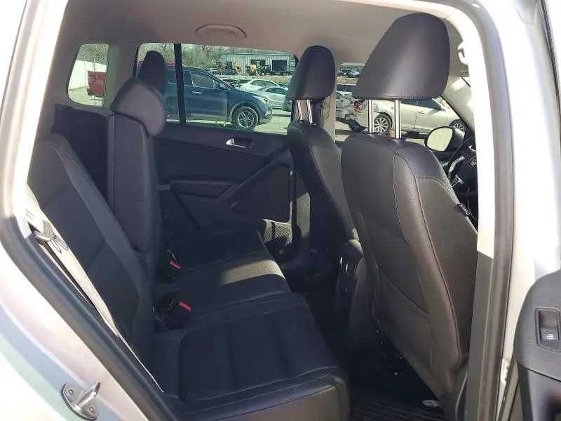 2015 VOLKSWAGEN TIGUAN S  