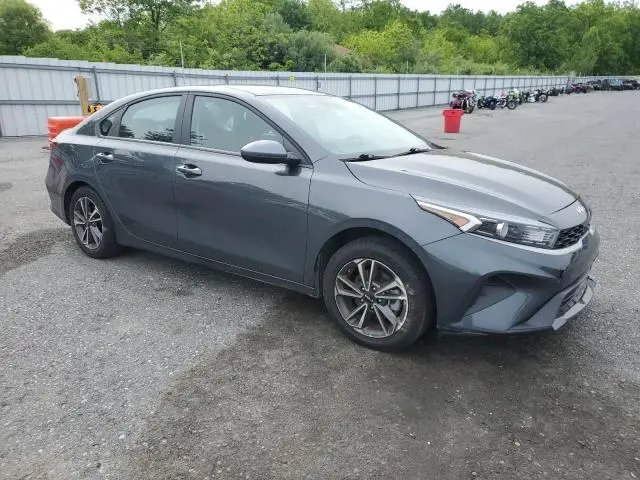2023 KIA FORTE LX  