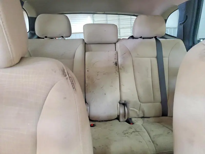 2012 HYUNDAI SANTA FE GLS  