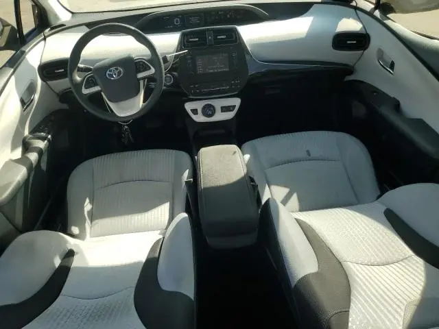 2017 TOYOTA PRIUS   