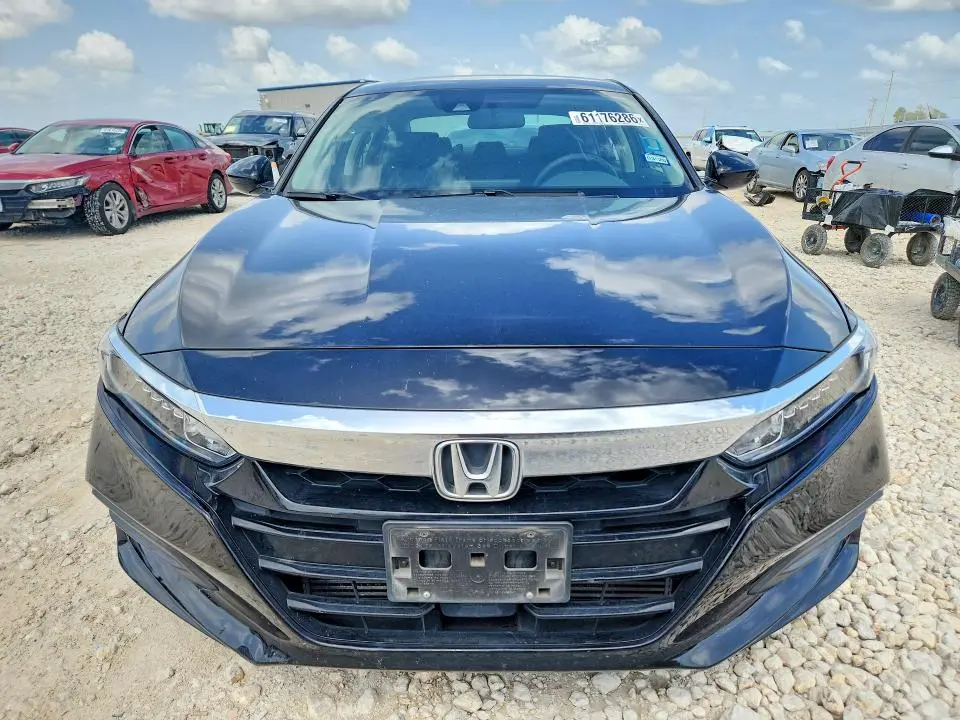 2018 HONDA ACCORD LX  