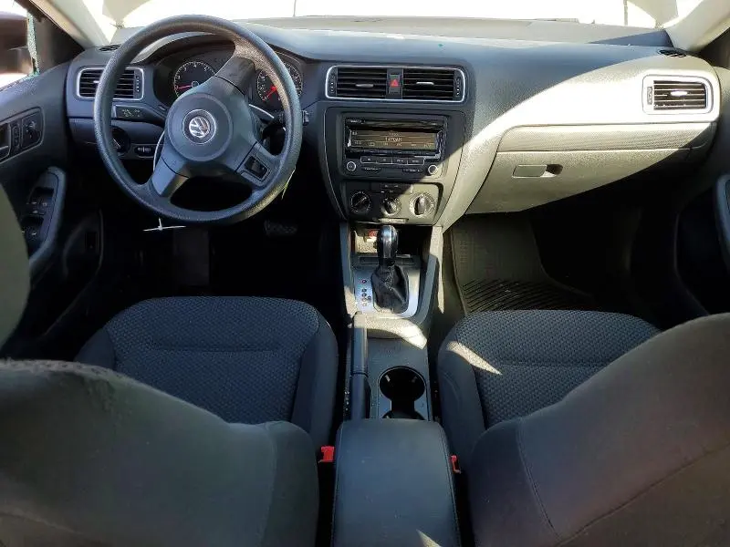 2013 VOLKSWAGEN JETTA BASE  