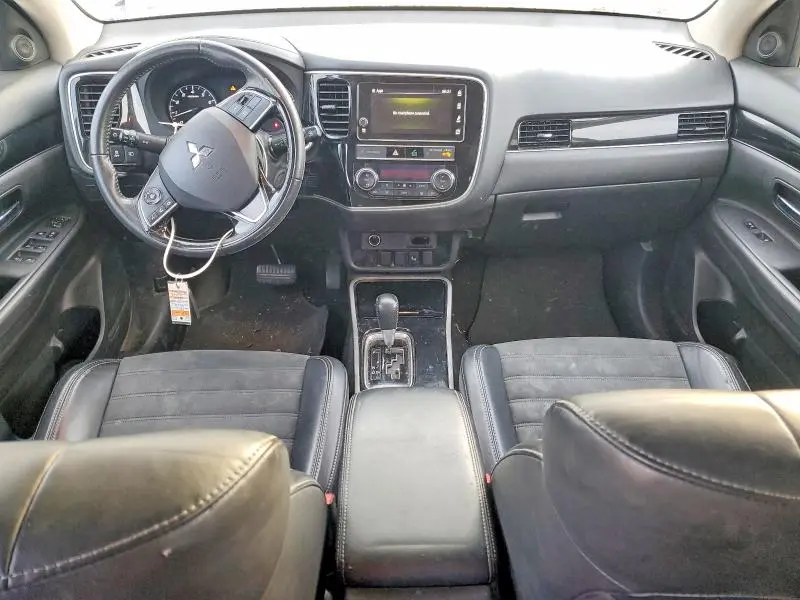 2019 MITSUBISHI OUTLANDER SE  