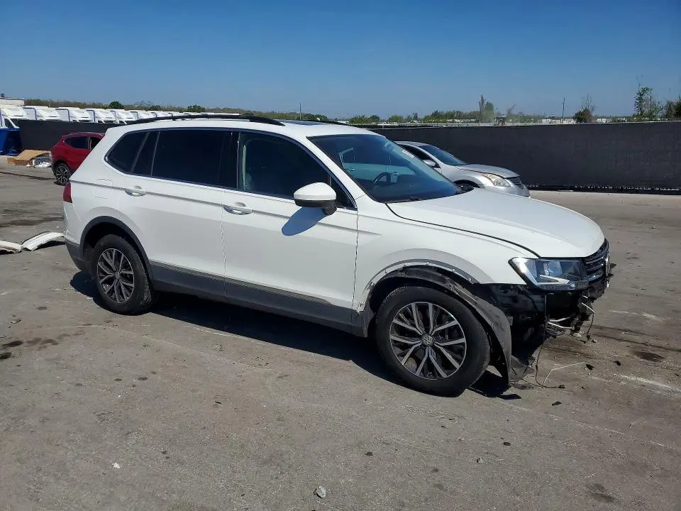 2018 VOLKSWAGEN TIGUAN SE  