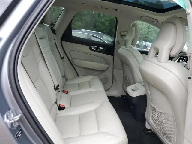 2018 VOLVO XC60 T6  