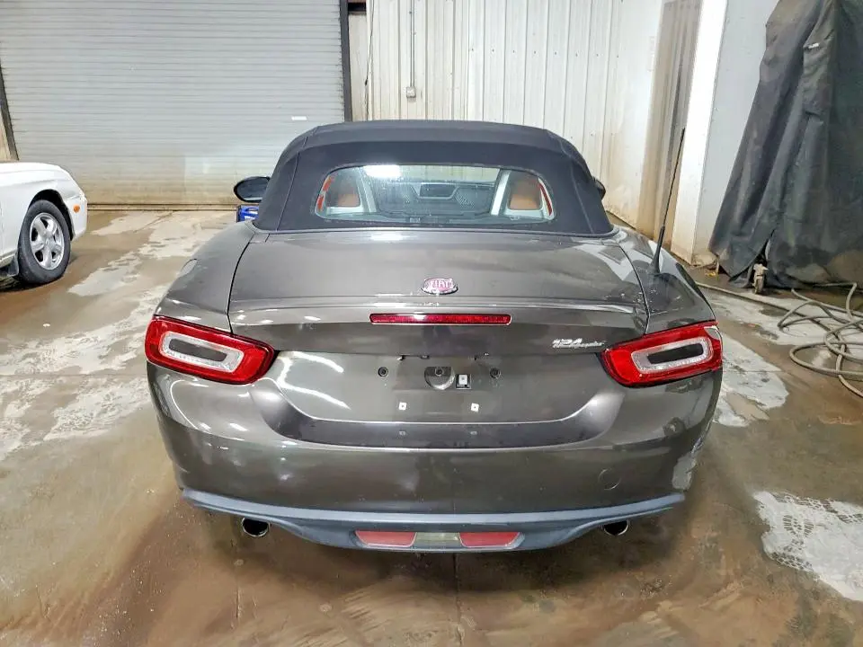 2017 FIAT 124 SPIDER CLASSICA  