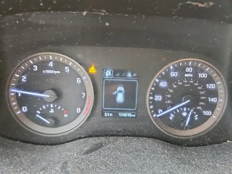 2017 HYUNDAI TUCSON SE  