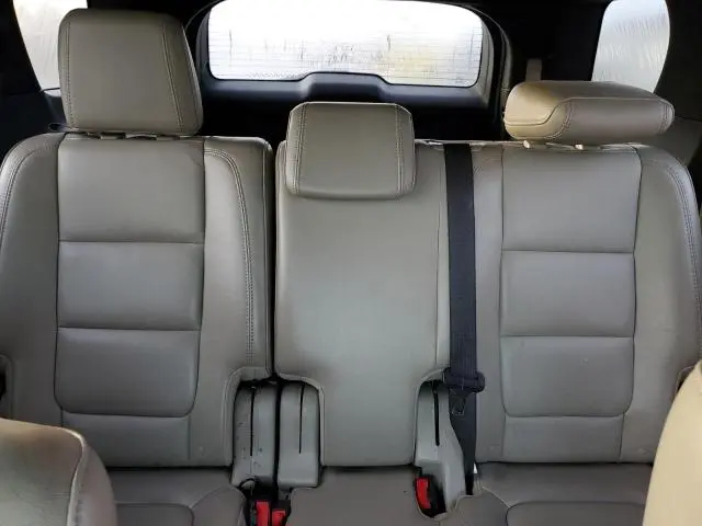 2011 FORD EXPLORER XLT  