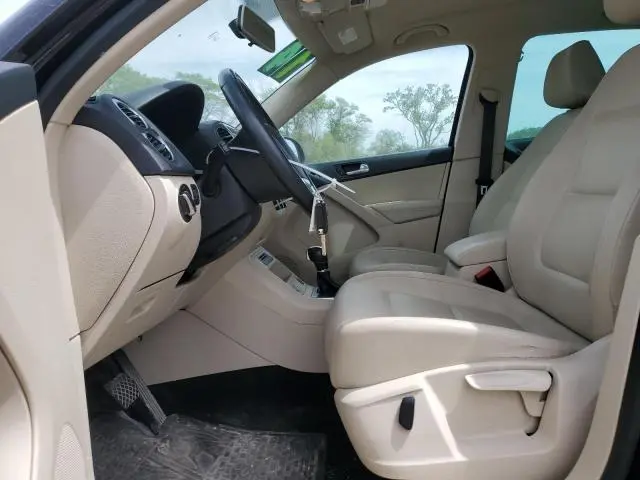 2014 VOLKSWAGEN TIGUAN S  