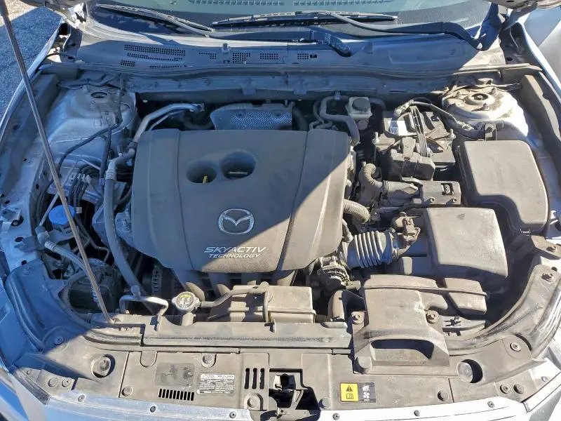 2017 MAZDA 3 TOURING  